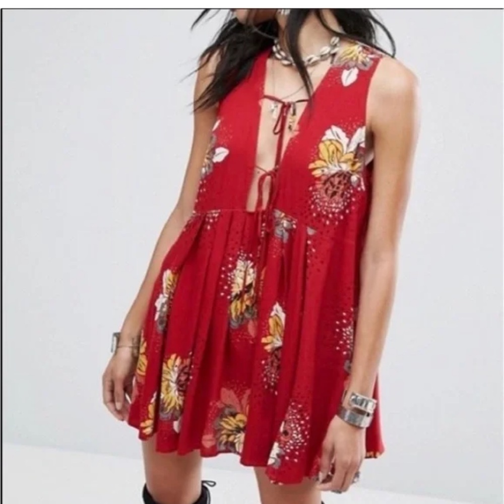 FREE PEOPLE Lovely Day Printed Tunic Mini Dress in Red - Sz medium